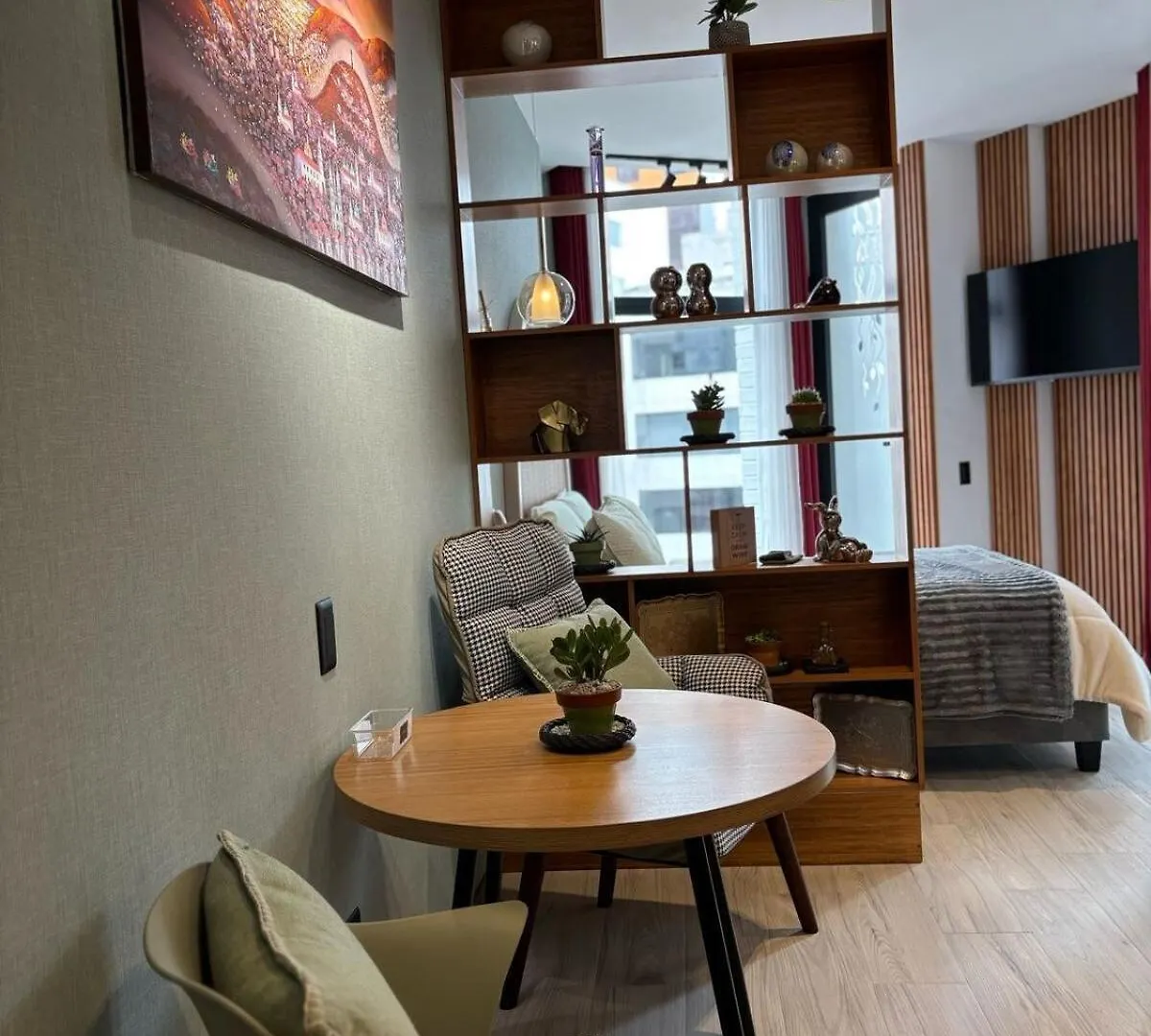Апартаменты Torre Pontina Building In Carolina Кито